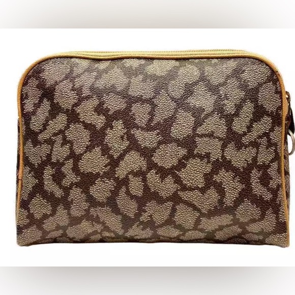 Yves Saint Laurent Giraffe Print Cosmetic Bag - Picture 11 of 11